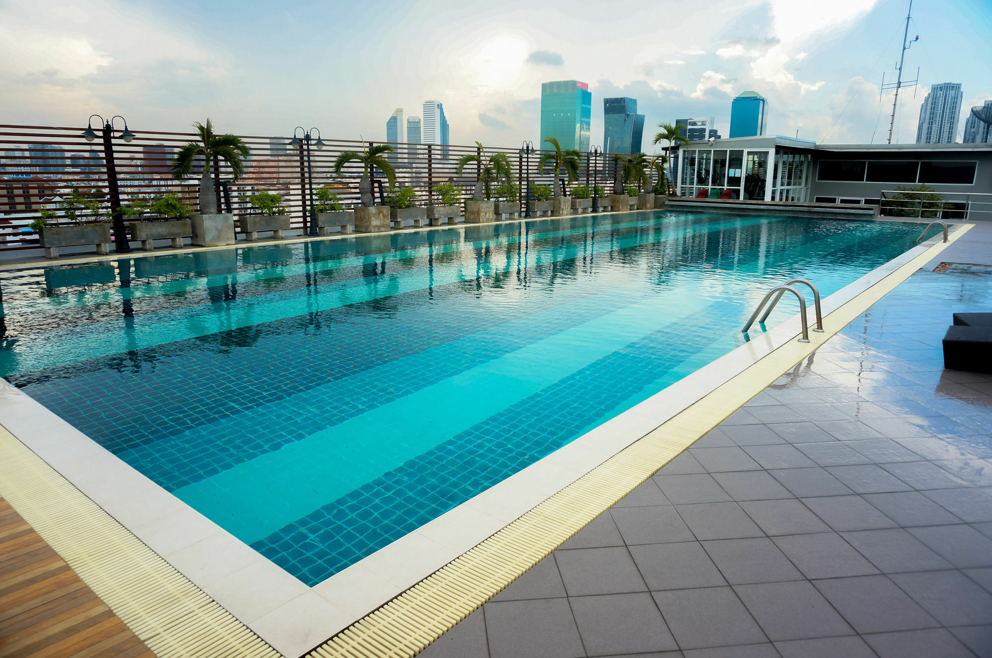 Witchuwan Apartel Bangkok Exterior photo